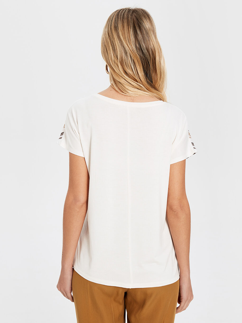 Женщины Бежевый футболка-2