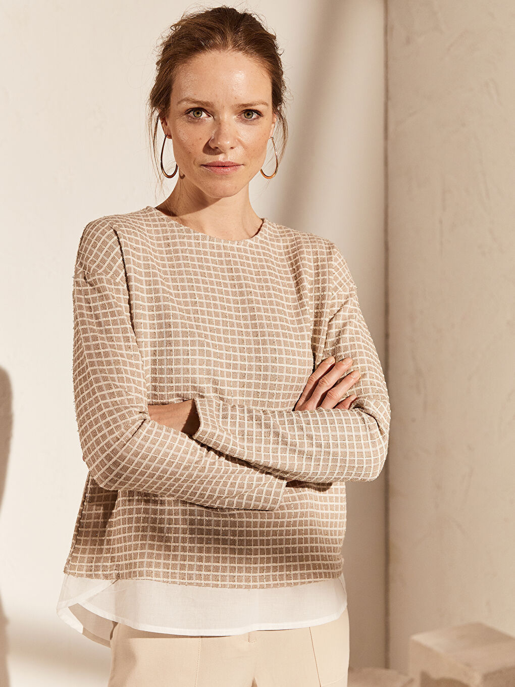 Ekru Bisiklet Yaka Uzun Kollu Kadın Tişört