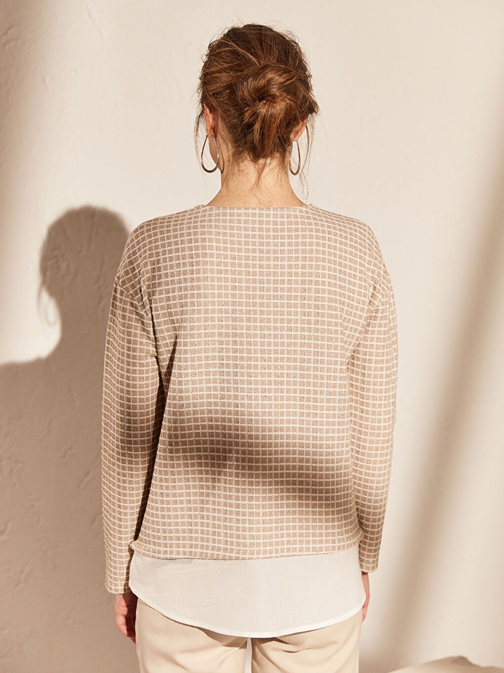 Ekru Bisiklet Yaka Uzun Kollu Kadın Tişört-3