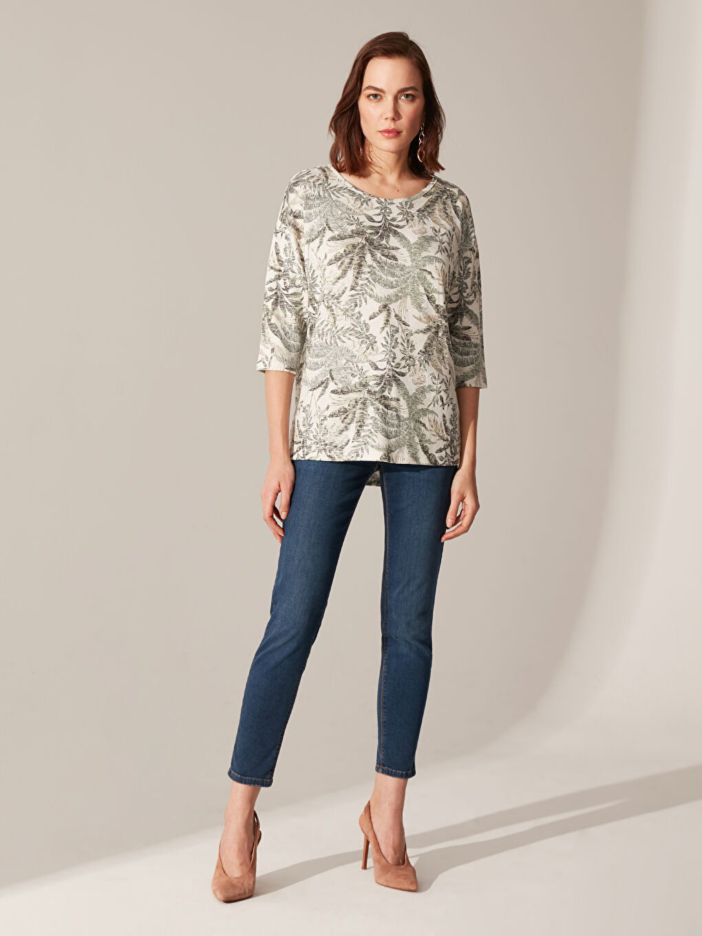 Karışık Bisiklet Yaka Kısa Kollu Kadın Tişört-2