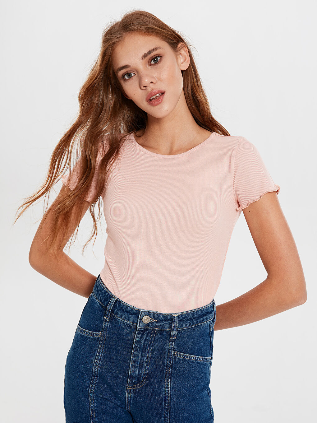 Pembe Bisiklet Yaka Kısa Kollu Kadın Tişört