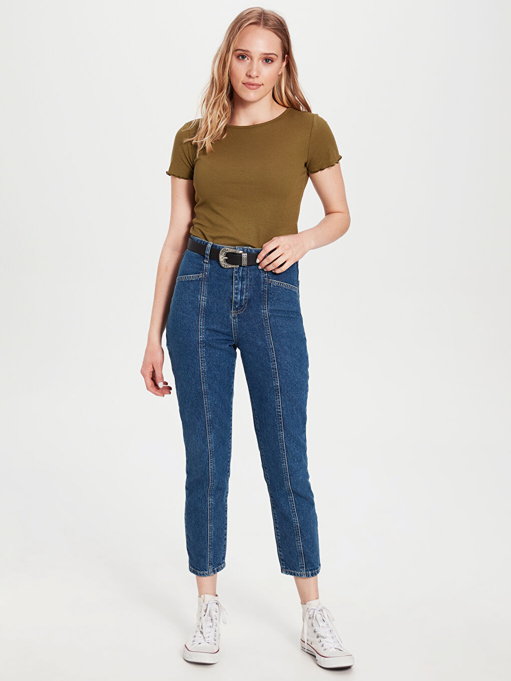 Haki Bisiklet Yaka Kısa Kollu Kadın Tişört-2