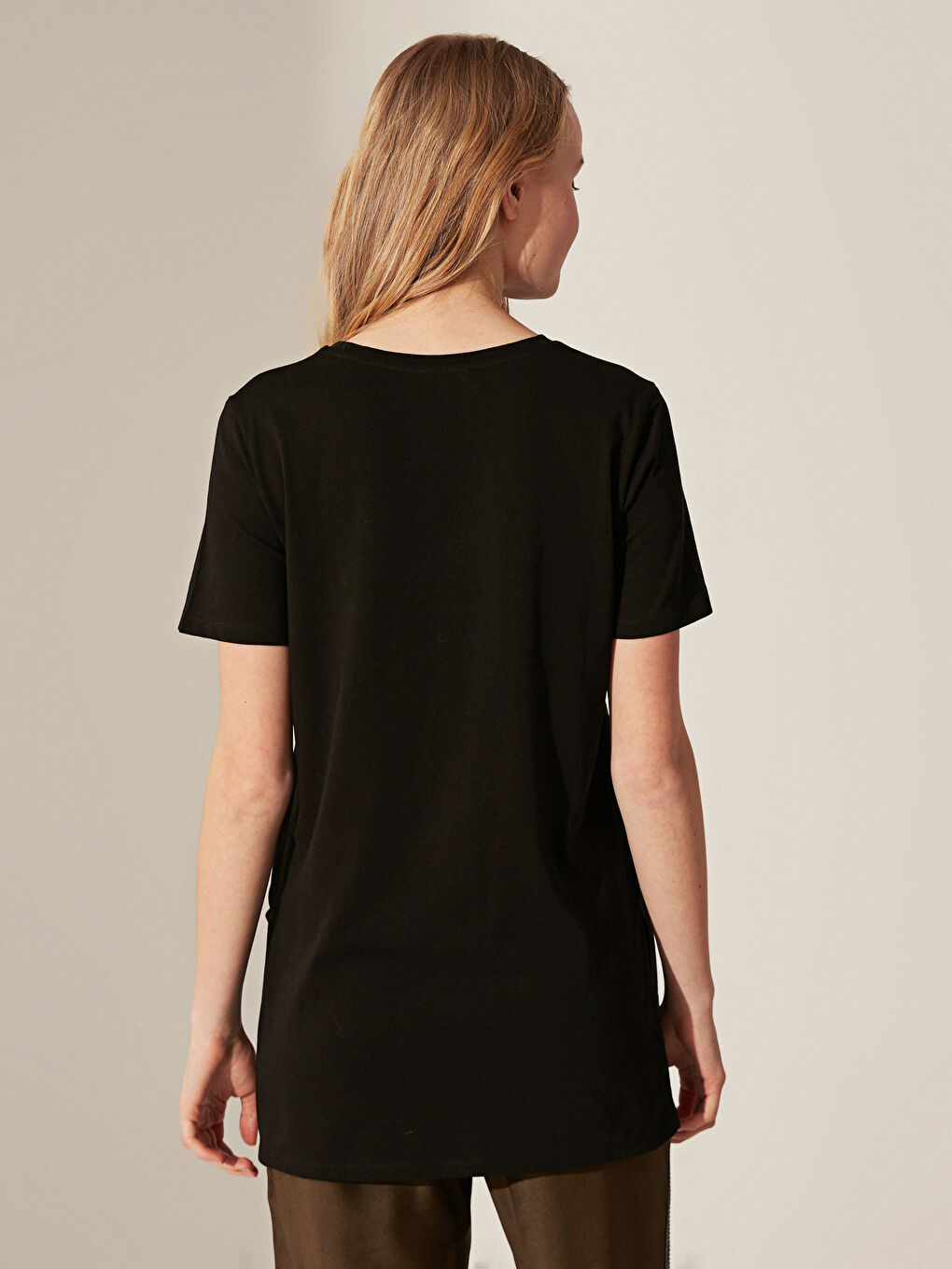 T-shirt pour Femmes à Manches Courtes Uni à Col Rond-2