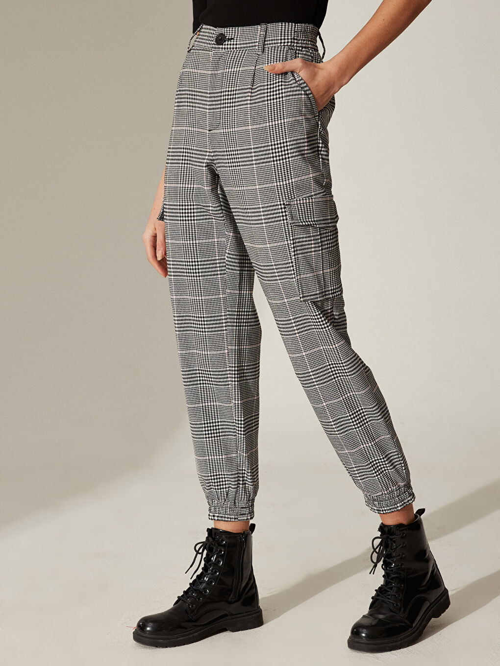 Pembe Ekose Kadın Pantolon-3