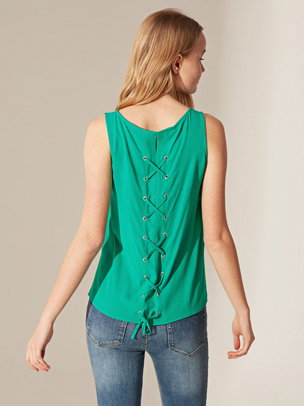 Yeşil Standart Fit Askılı Kadın Bluz-2