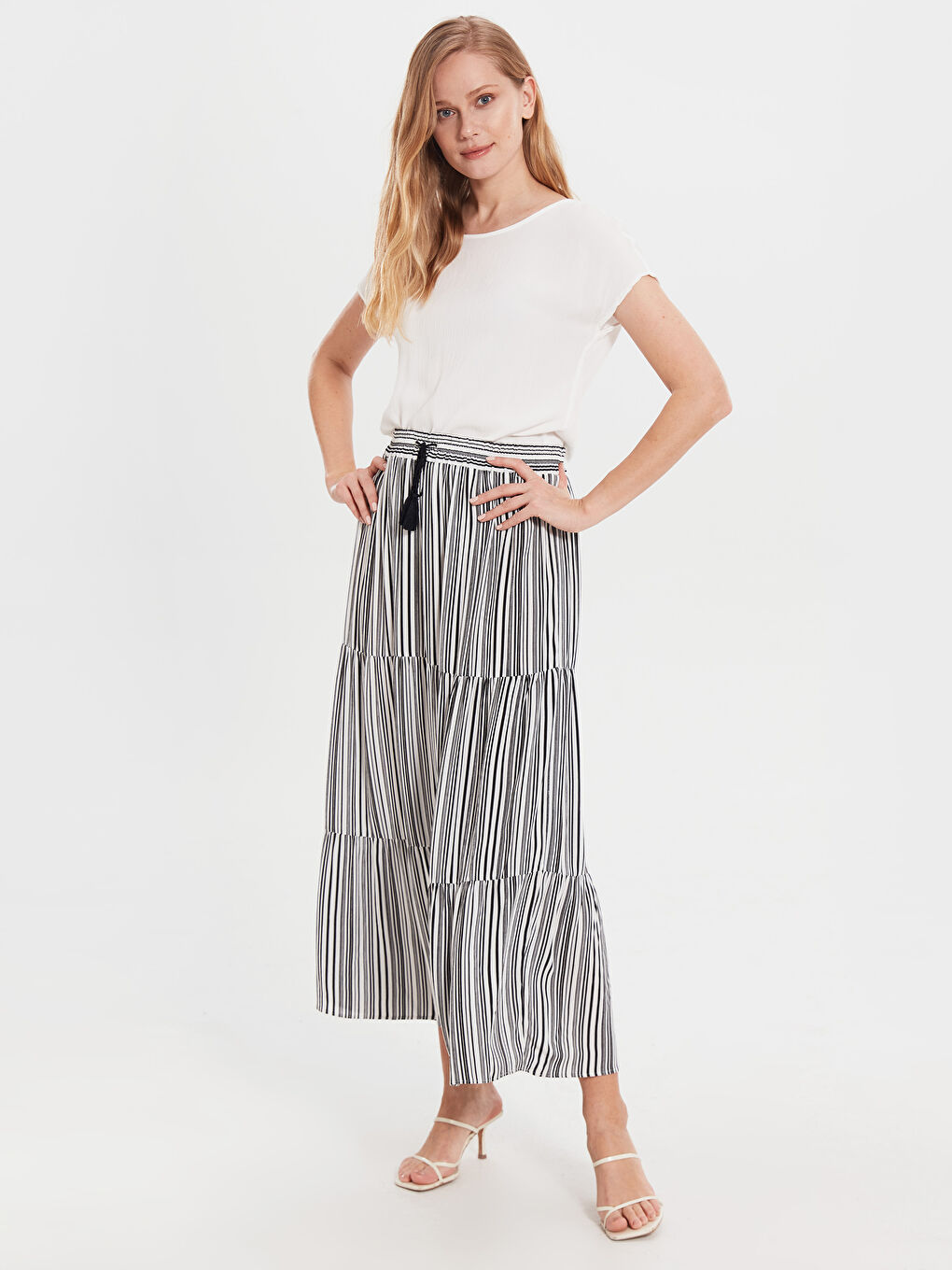 Спідниця для жінок зі зморшкою стандартного крою