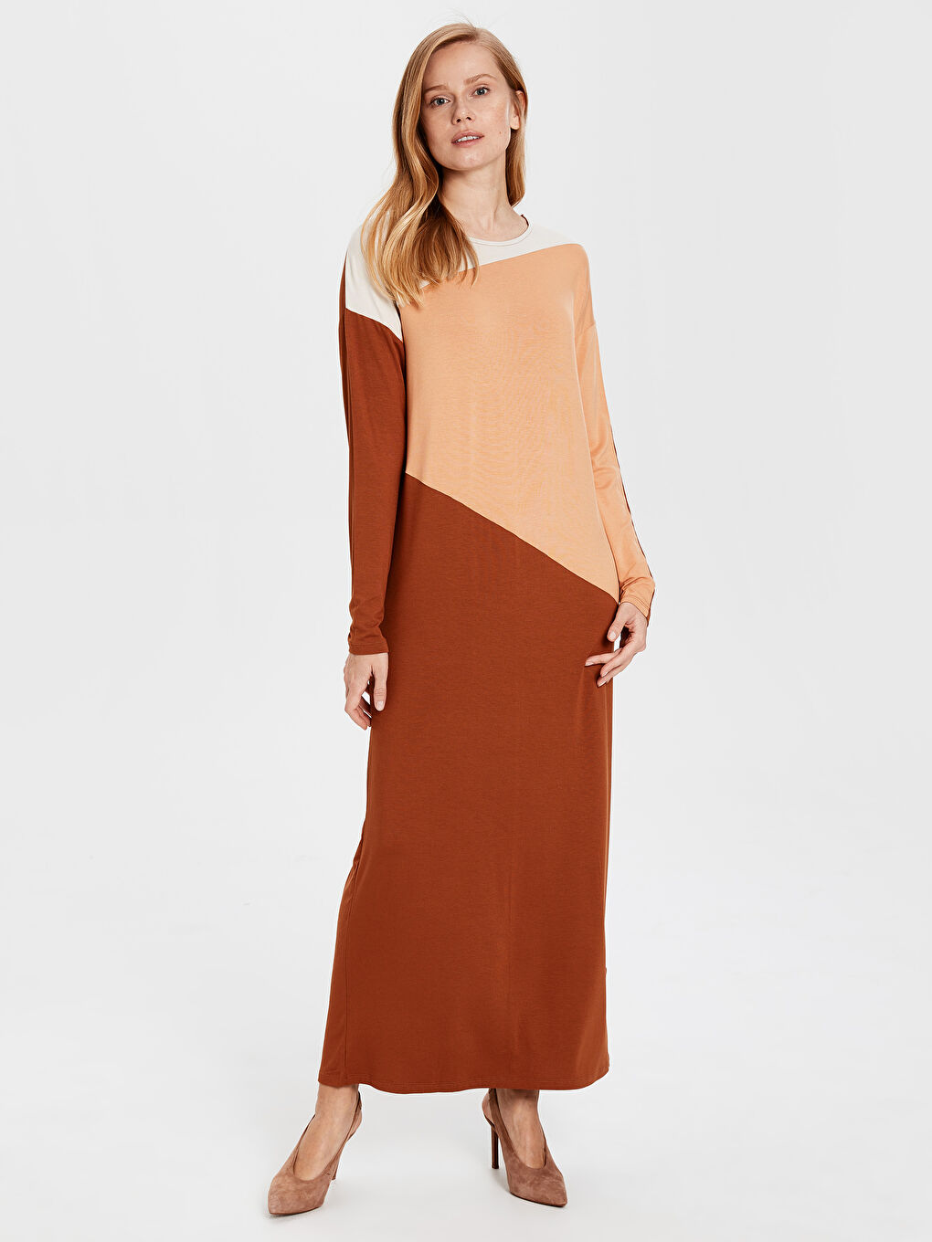 Kahverengi Rahat Kalıp Uzun Kollu Penye Kadın Elbise-1