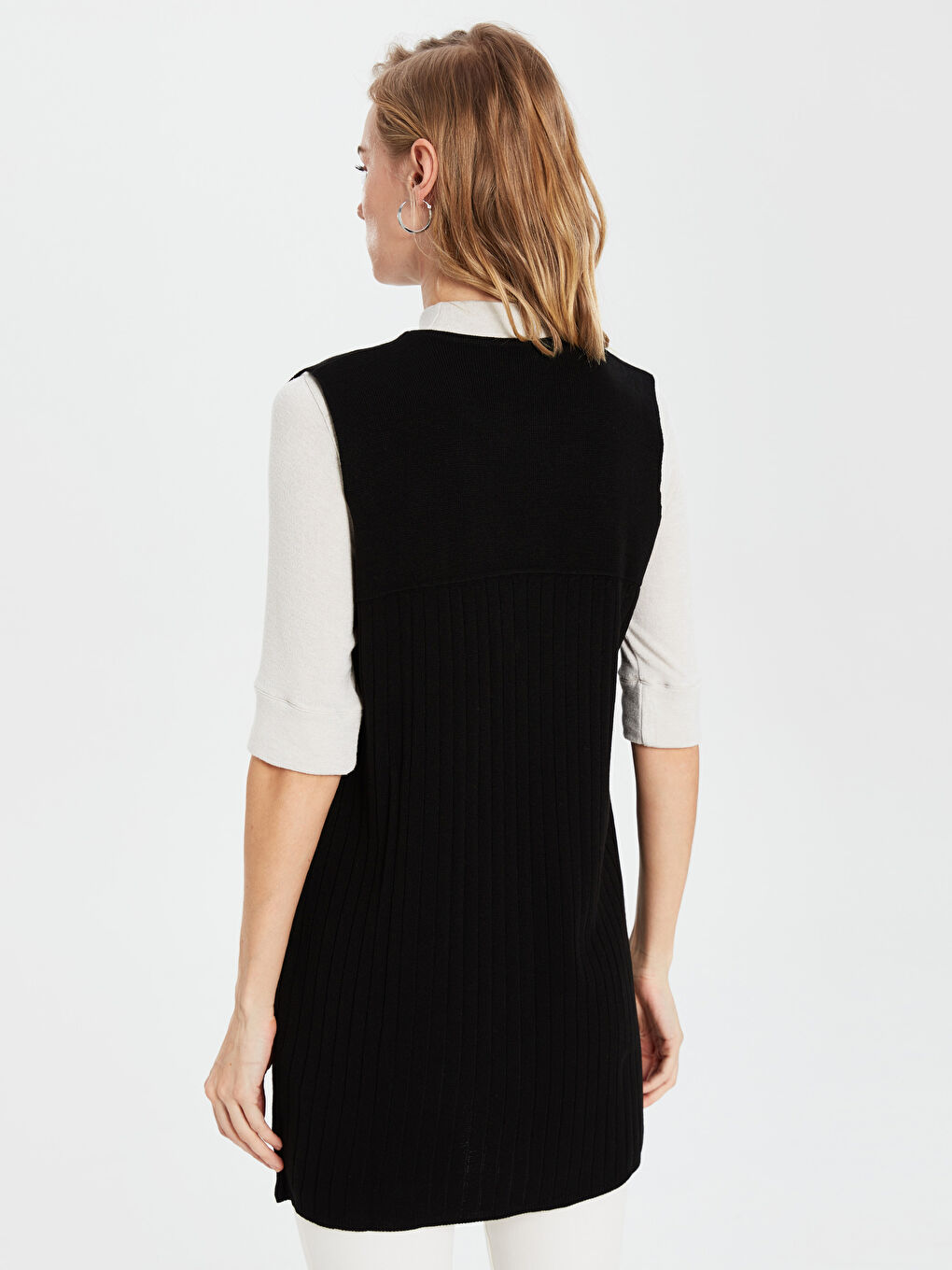 Siyah V Yaka Kadın Yelek-3