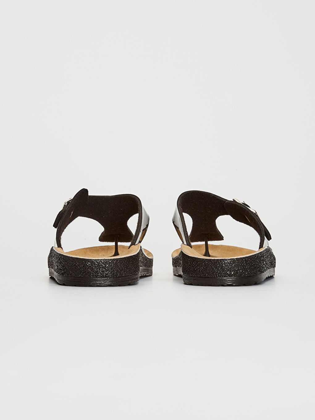 Женские шлепанцы с пряжкой-3