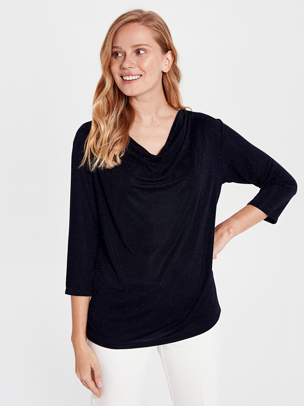 Siyah Işıltılı Süprem Uzun Kollu Kadın Tişört-1