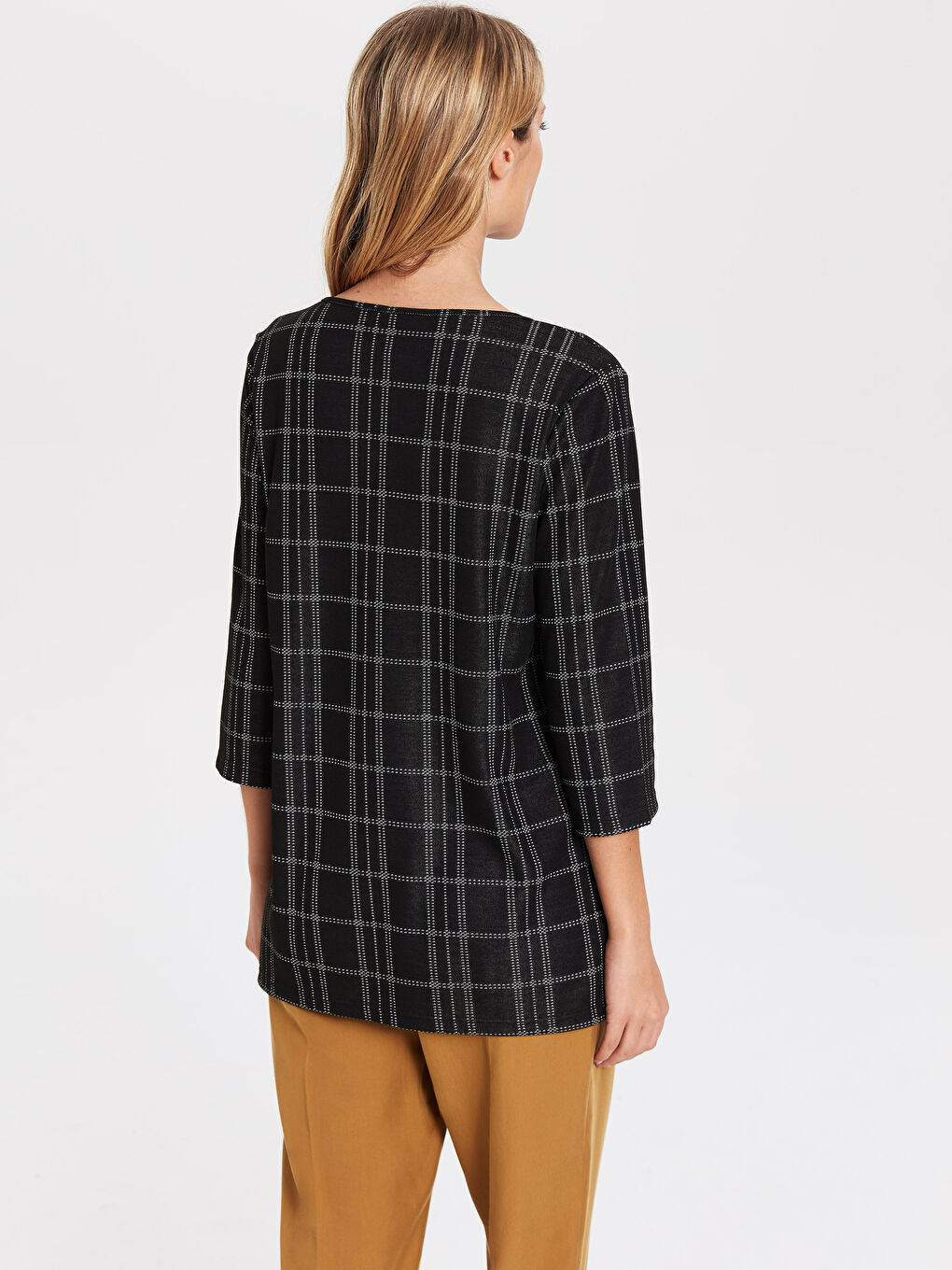 Woman BLACK T-Shirt-3