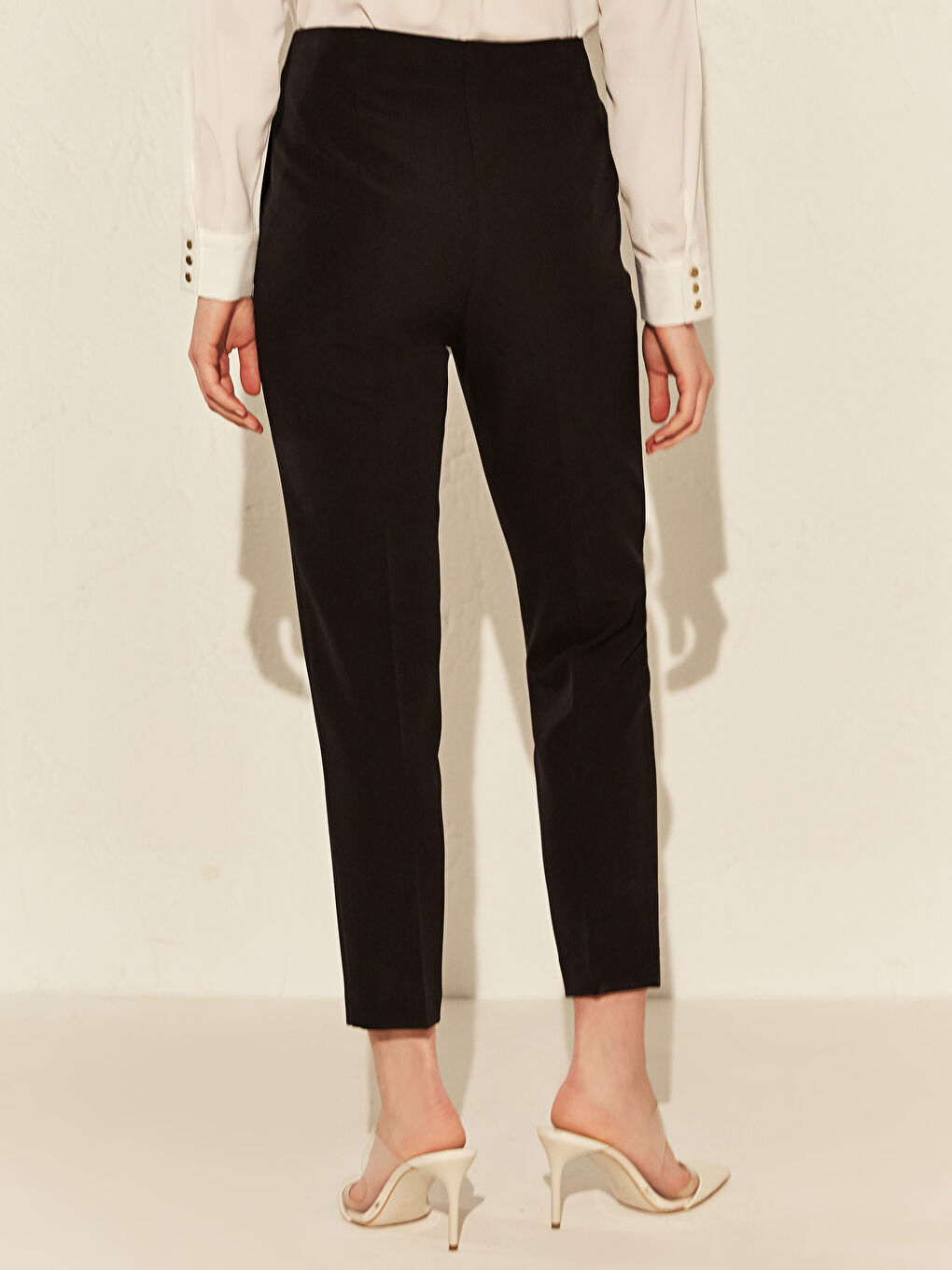Женские брюки стандартного кроя-2