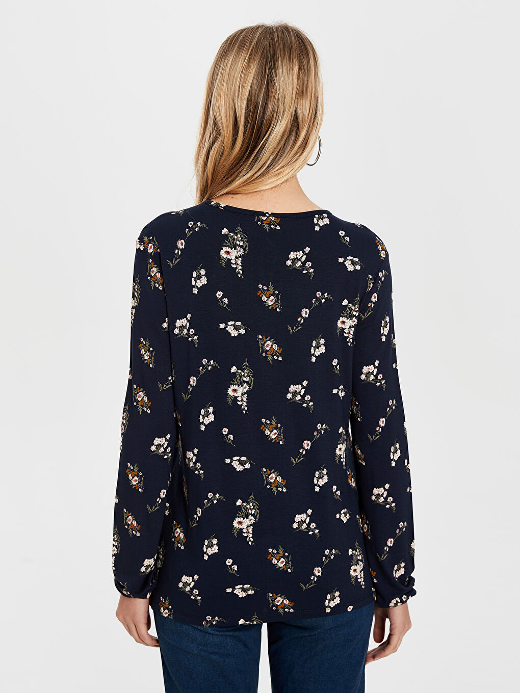 T-shirt Pour Femmes À Col Lavallière Et Manches Longues-2