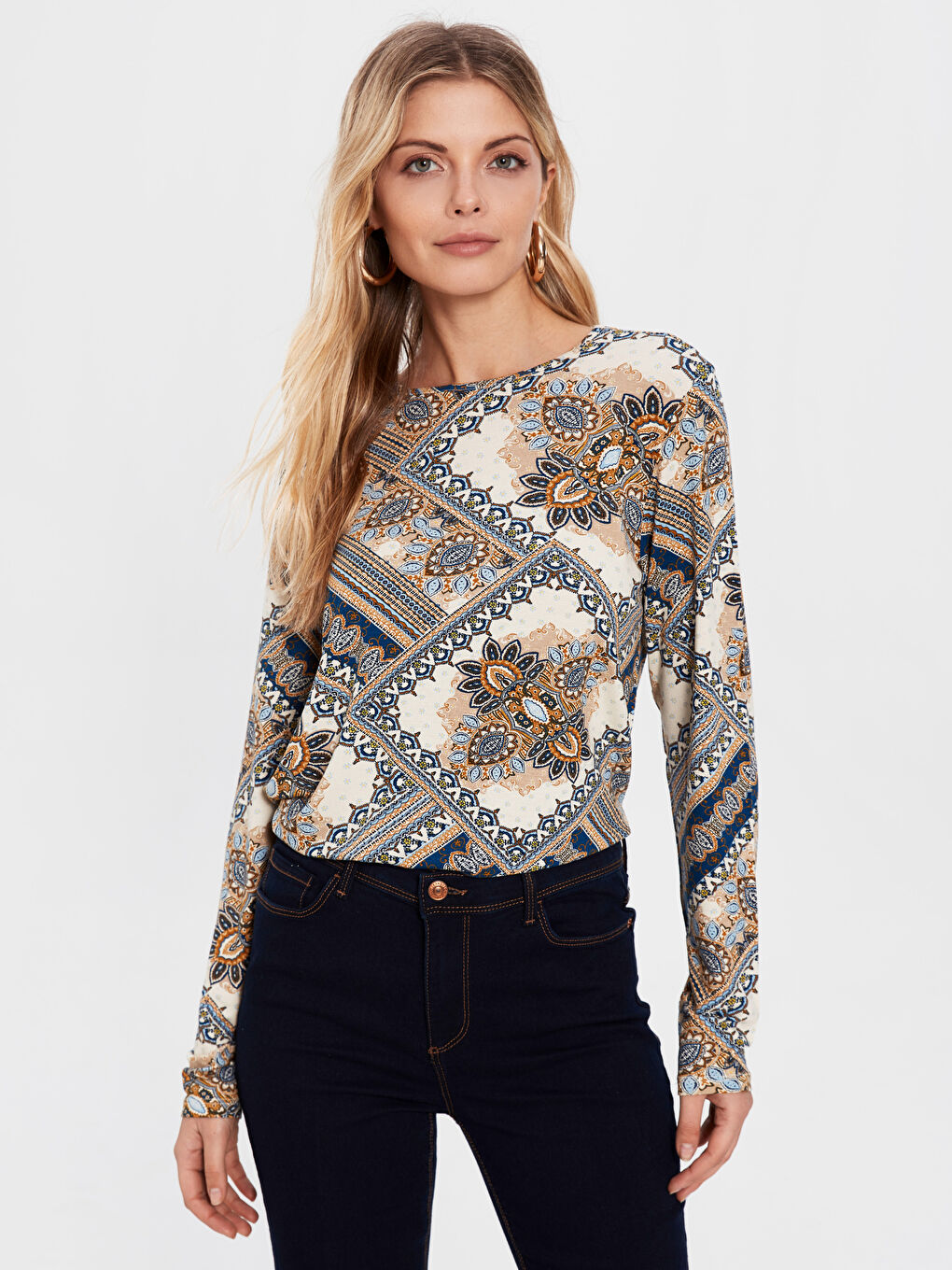 Футболка з довгим рукавом і круглим вирізом горловини-1