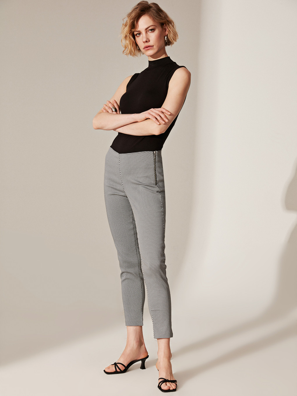 Siyah Ekstra Dar Fit Kadın Pantolon-3