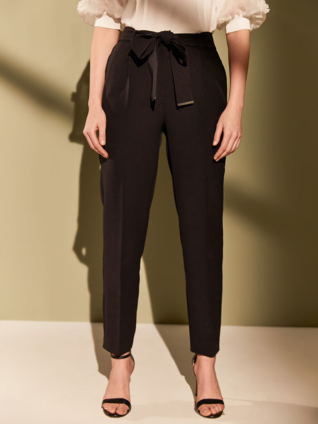 Pantalon en Lin Coupe Confortable pour Femmes-2