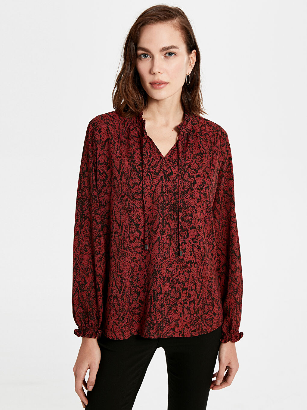 Bordo Standart Fit Uzun Kollu Krep Kadın Bluz-1