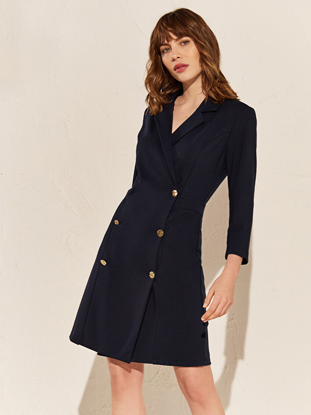 Әйелдерге арналған қос түймелі өрнексіз көйлек-1