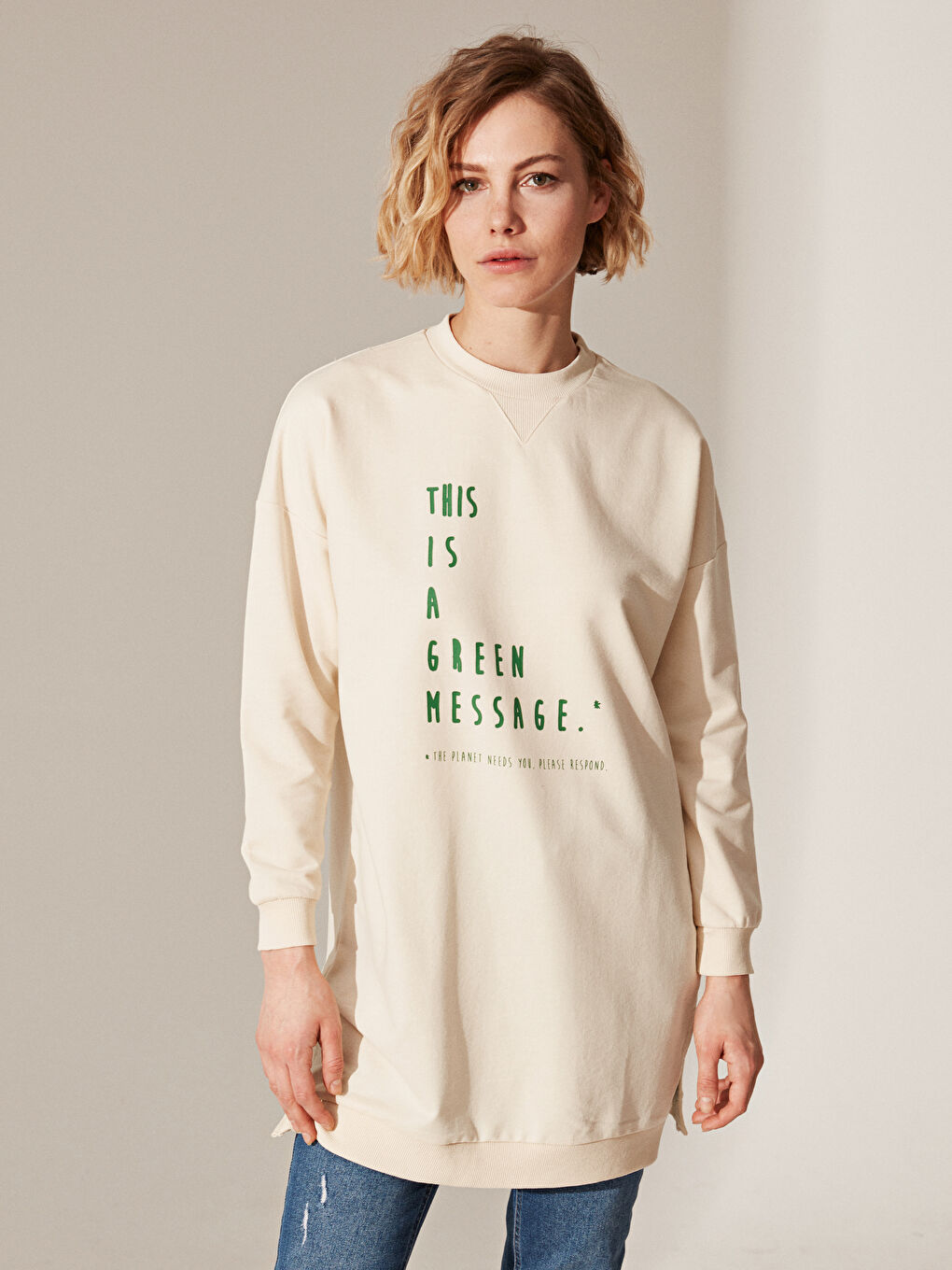 LCW Modest Slogan Printed Sweatshirt -0SJ900Z8-CSB