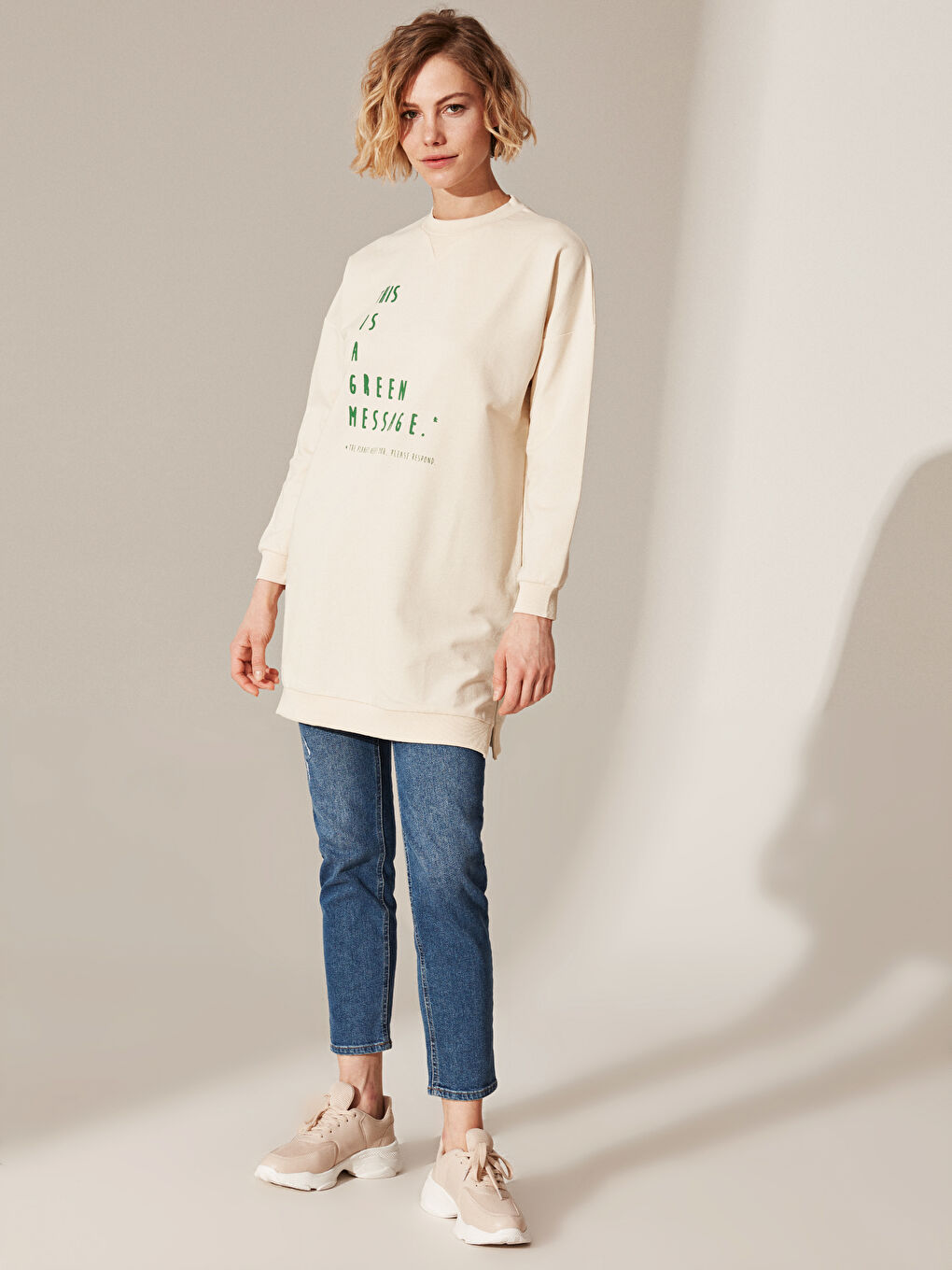 LCW Modest Slogan Printed Sweatshirt -0SJ900Z8-CSB