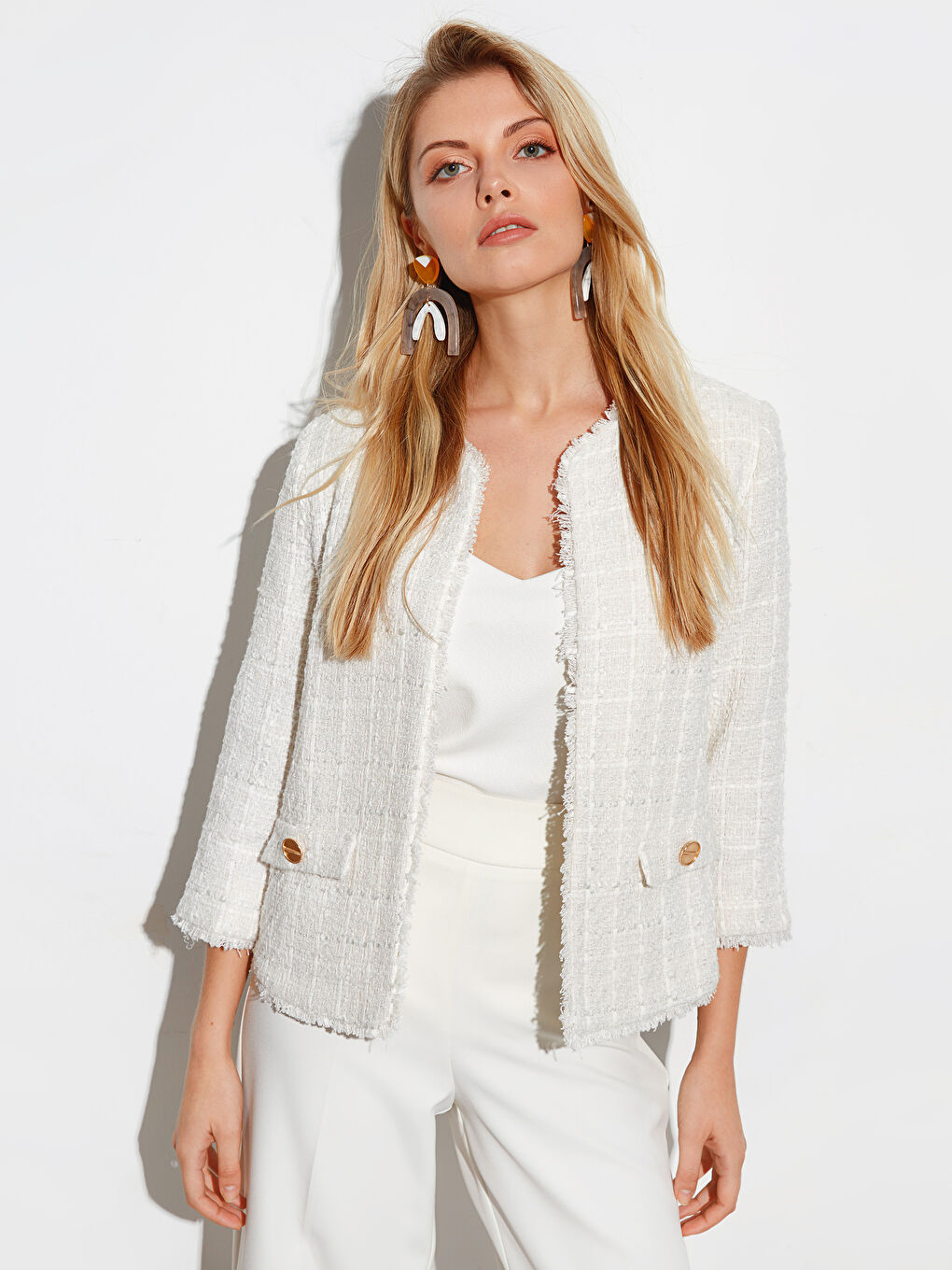 Ekru Bisiklet Yaka Standart Fit Uzun Kollu Kadın Tüvit Ceket