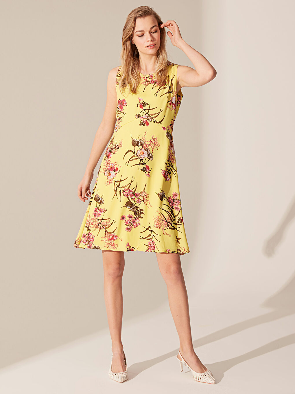 Woman YELLOW Dress-2
