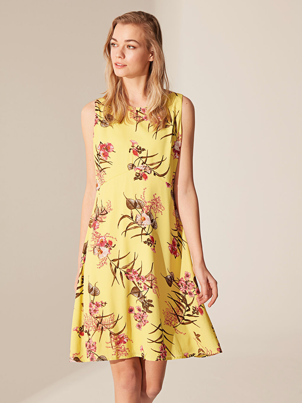 Woman YELLOW Dress-3