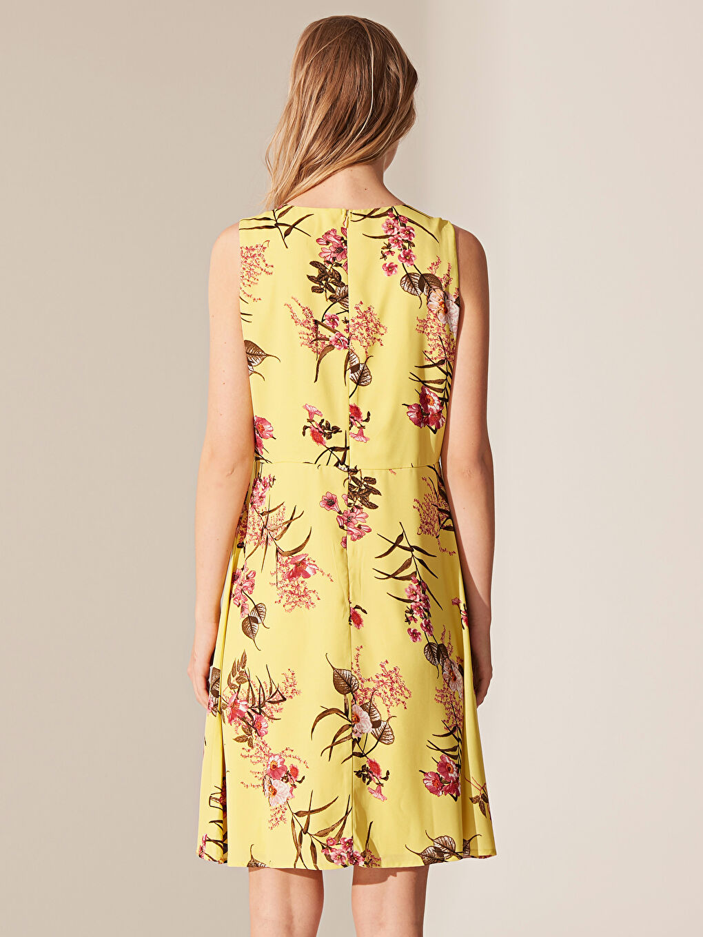 Woman YELLOW Dress-4