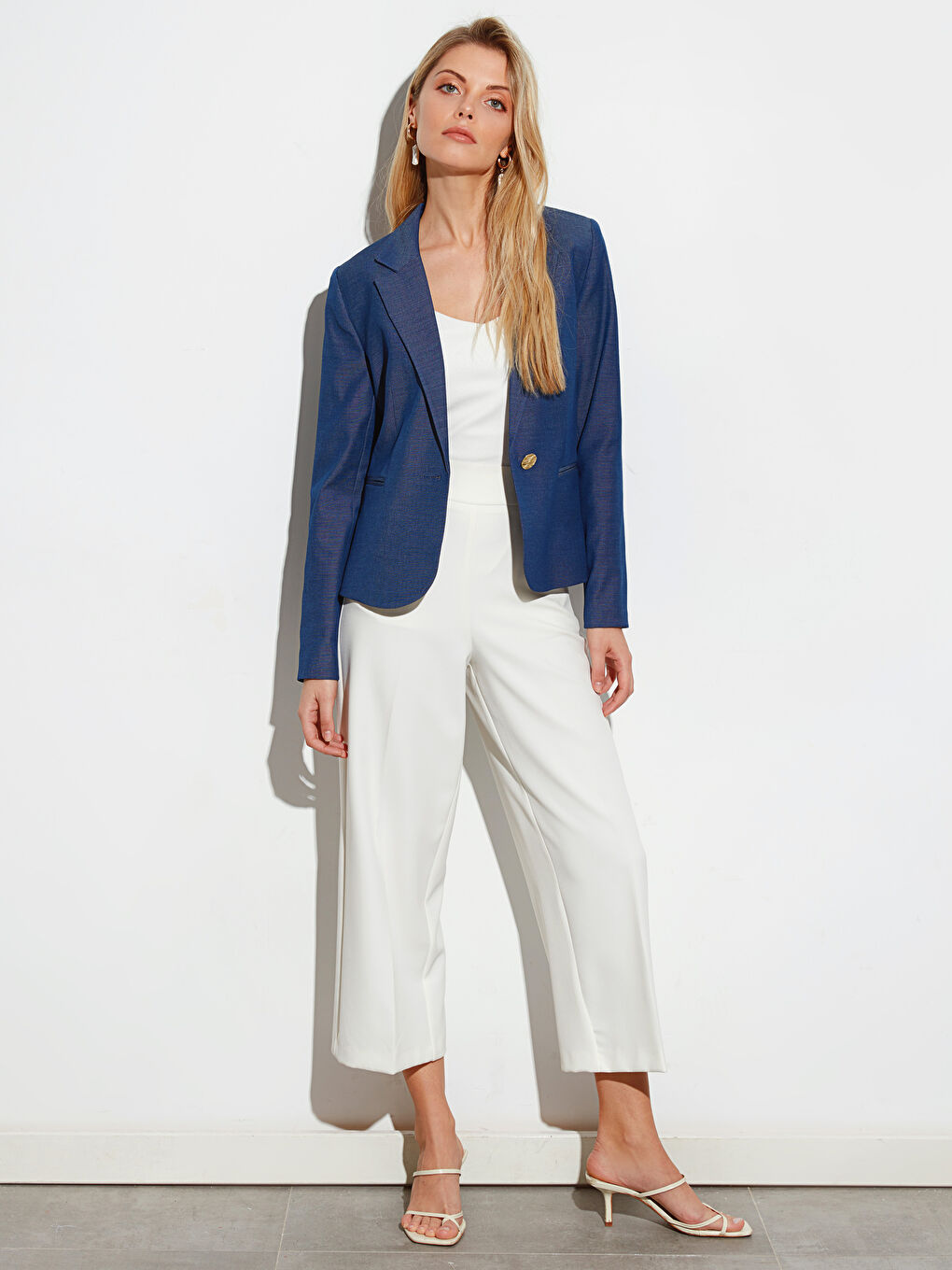 Mavi Dar Fit Uzun Kollu Kadın Ceket-1