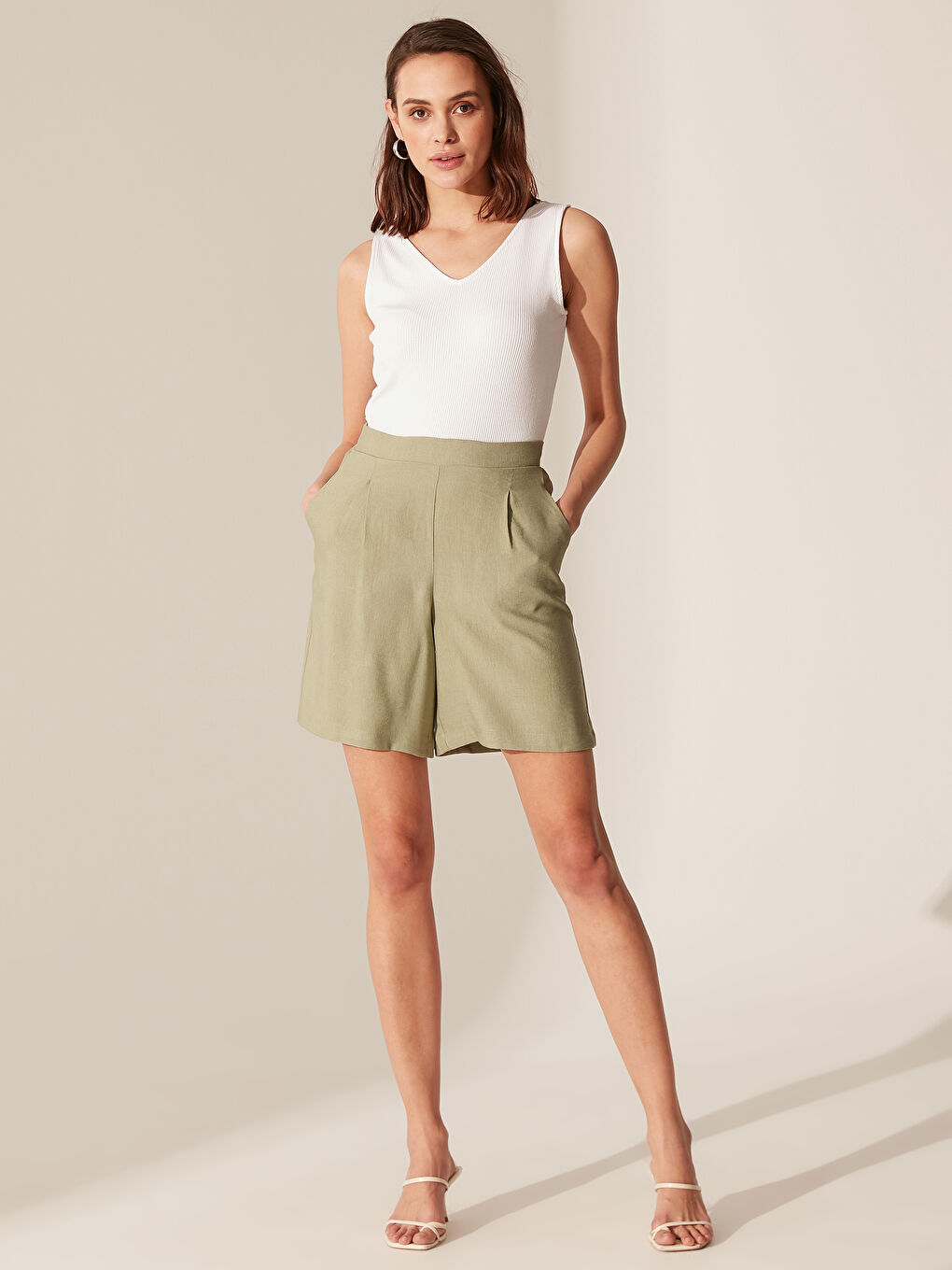 Elasticated Waist Women's Shorts-1