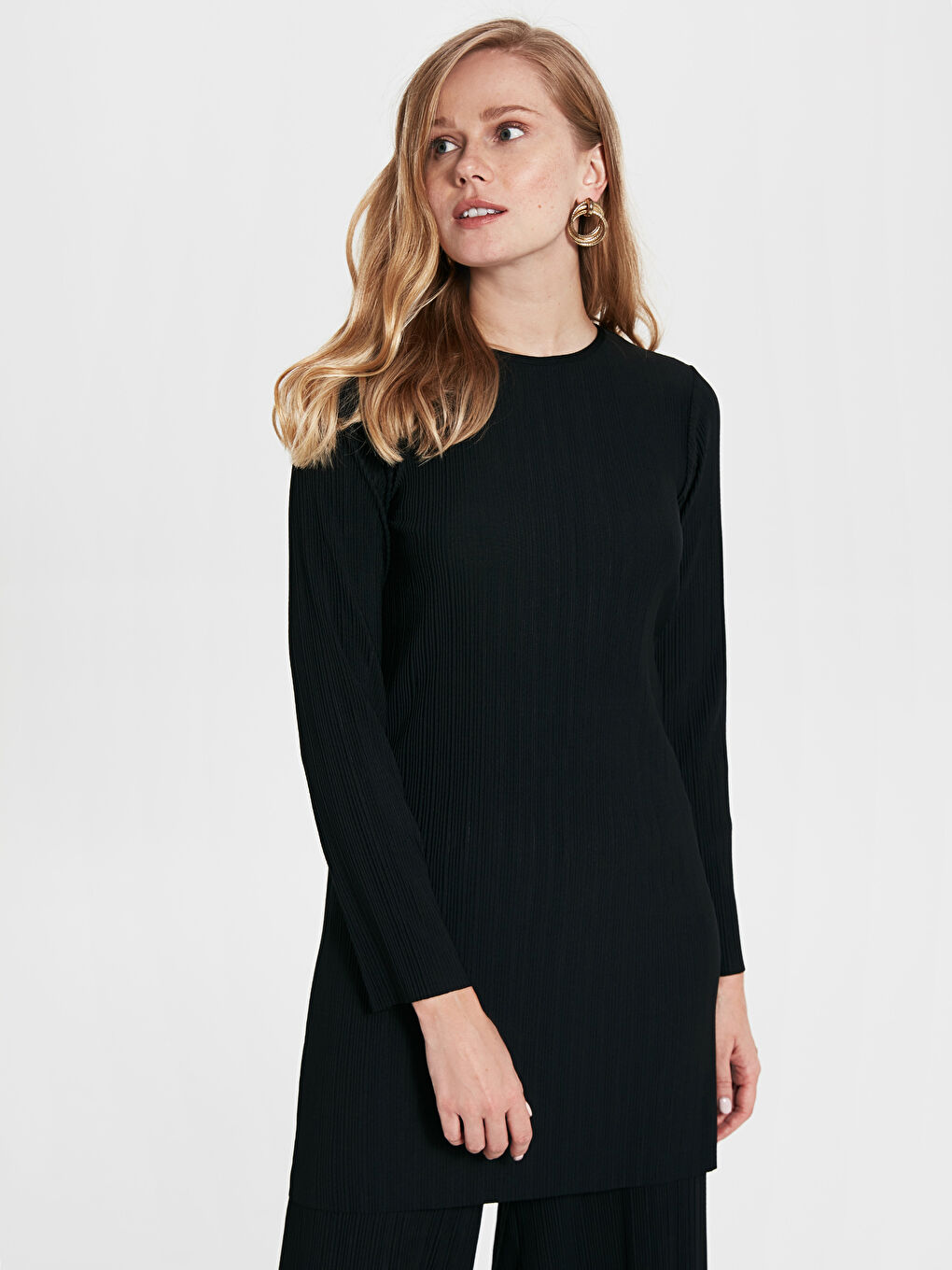 Siyah Bisiklet Yaka Pileli Tunik