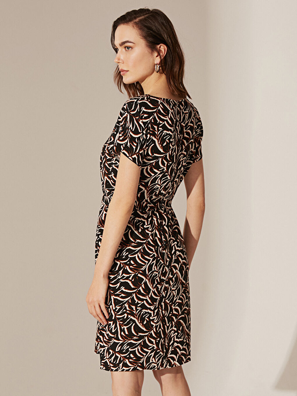 Қысқа жең әйелдерге арналған көйлек-3