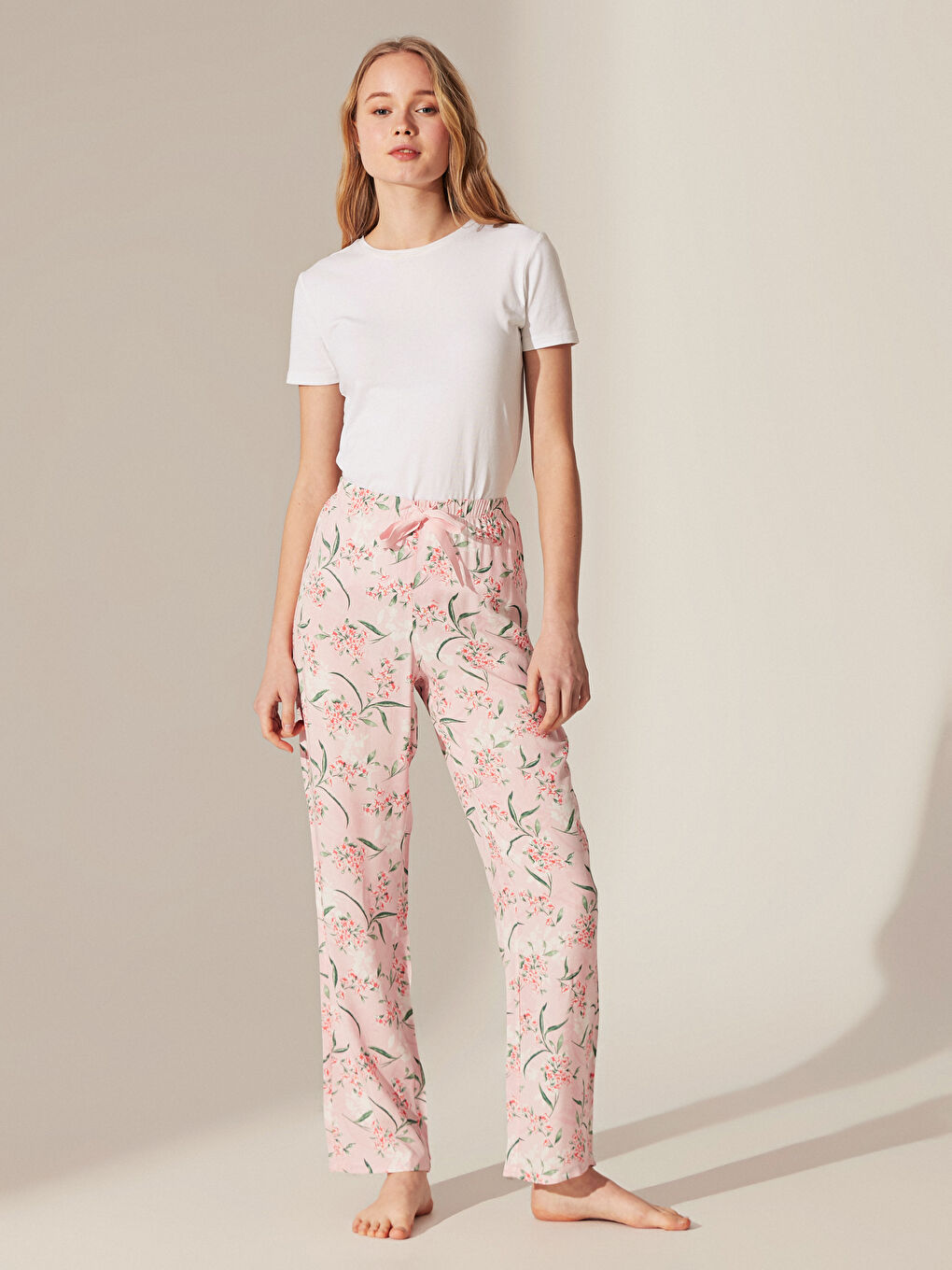 Elasticated Waist Floral Women's Pyjama Bottoms