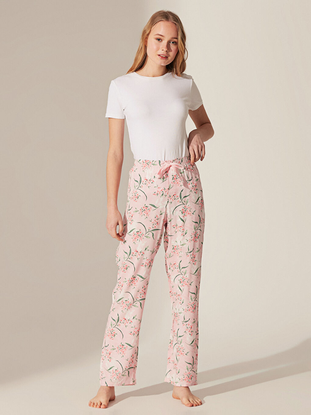 Elasticated Waist Floral Women's Pyjama Bottoms-1