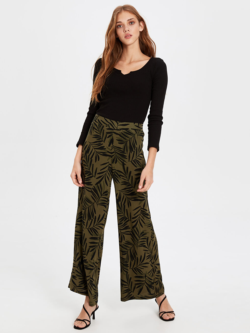 بنطلون بالازو فيسكوز بخصر مطاطي-1