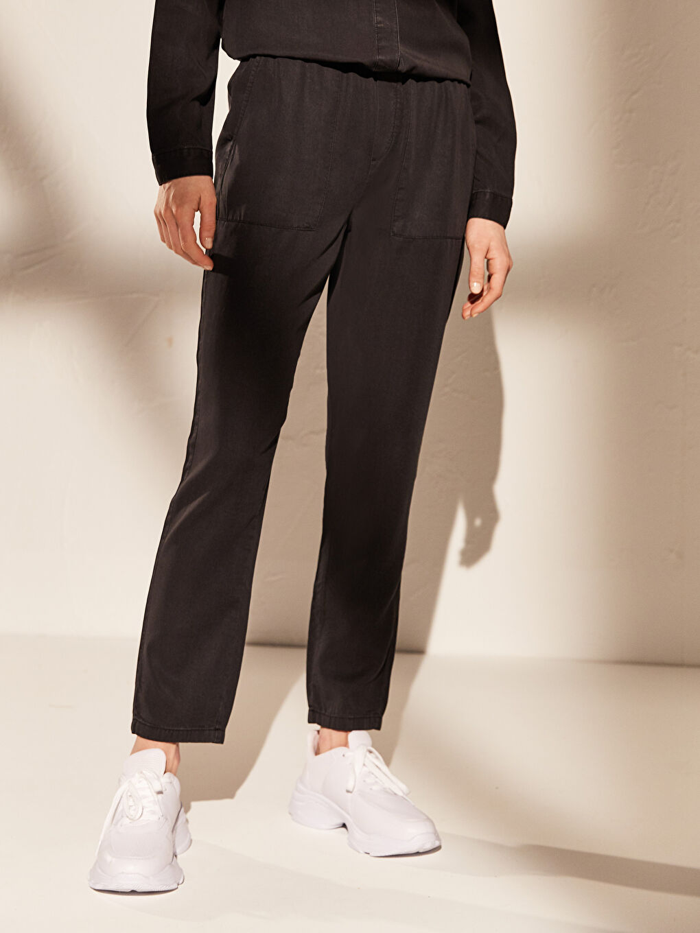 Siyah Kadın Rahat Kalıp Düz Jean Pantolon-2