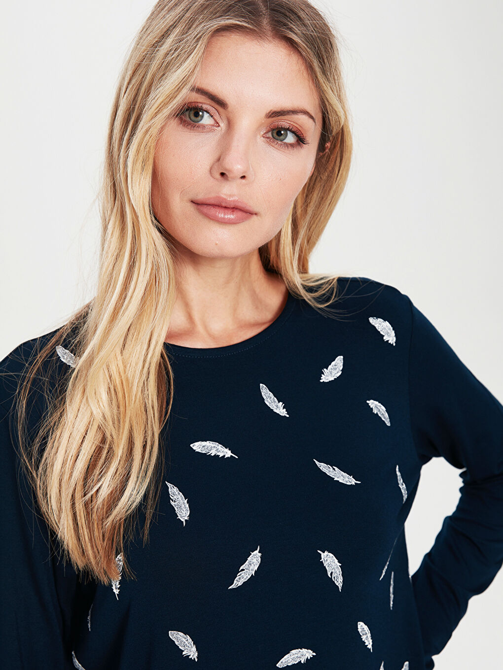 T-shirt à manches longues et col rond pour Femmes-3