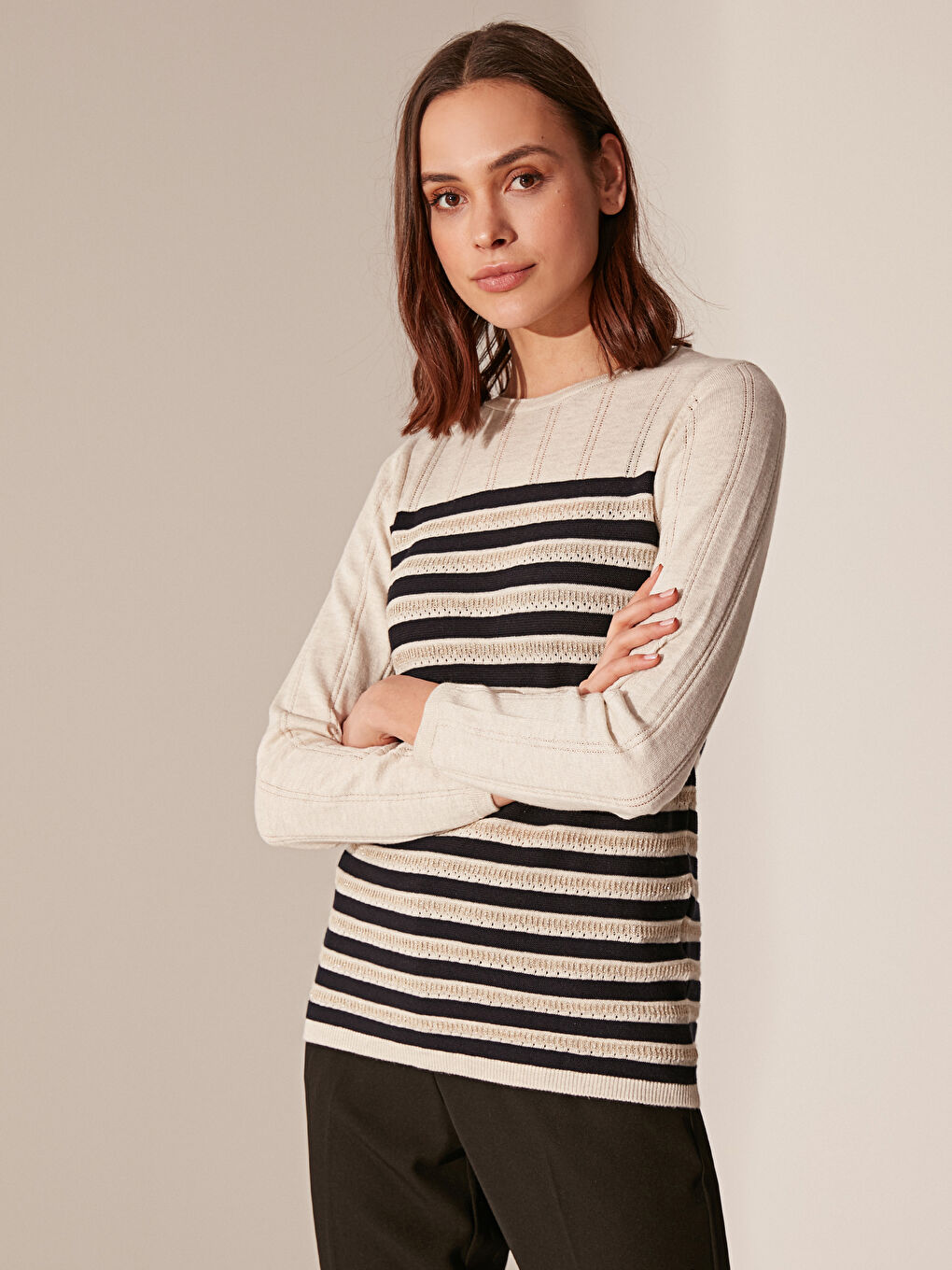 Bej Bisiklet Yaka Uzun Kollu Kadın Kazak