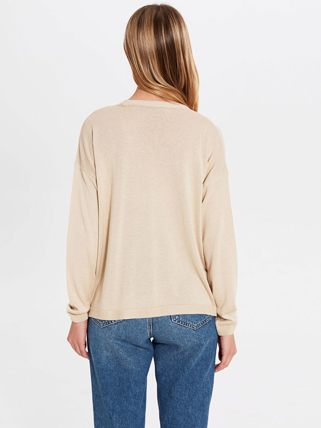 Ekru V Yaka Uzun Kollu Kadın Hırka-2