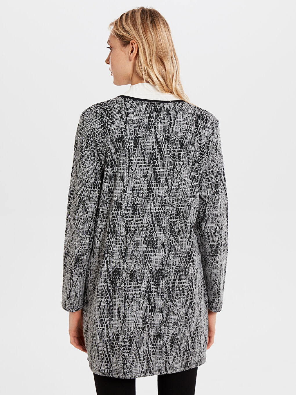 Siyah Bisiklet Yaka Uzun Kollu Kadın Hırka-2