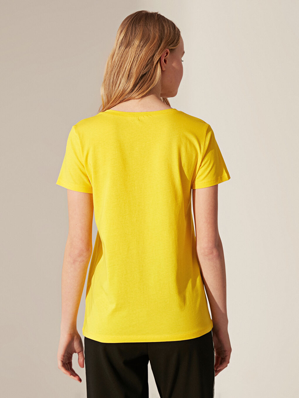 Canlı Sarı Tişört-2