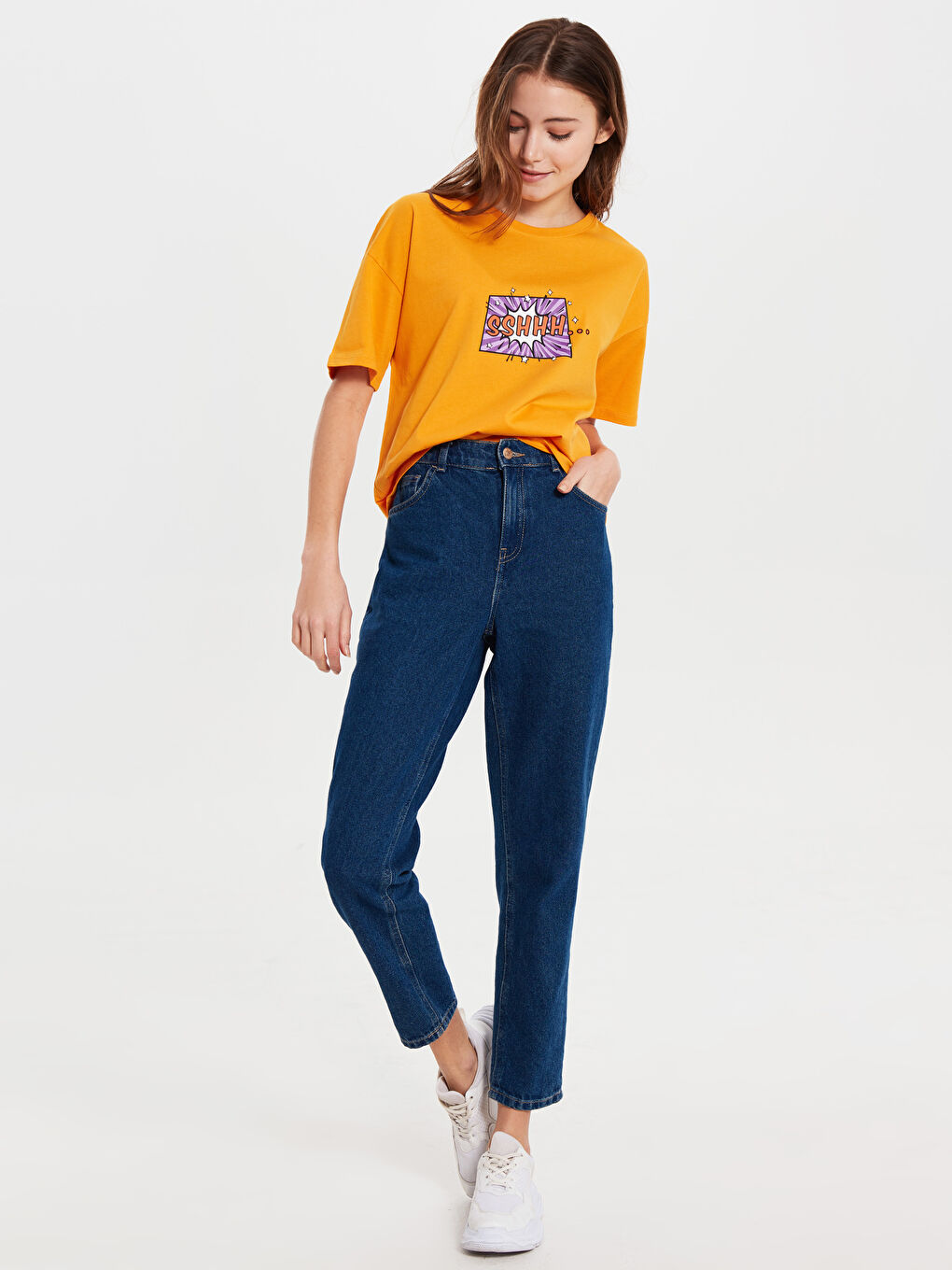 Turuncu Bisiklet Yaka Kısa Kollu Kadın Tişört-3