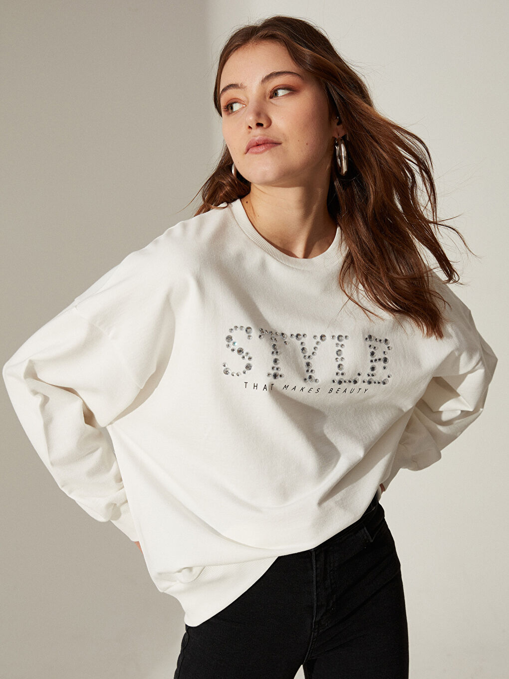 Ekru Kapüşonlu Uzun Kollu Kadın Sweatshirt