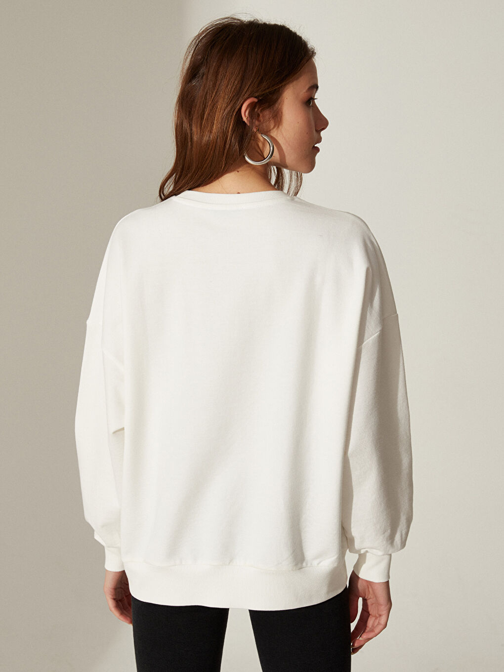 Ekru Kapüşonlu Uzun Kollu Kadın Sweatshirt-3