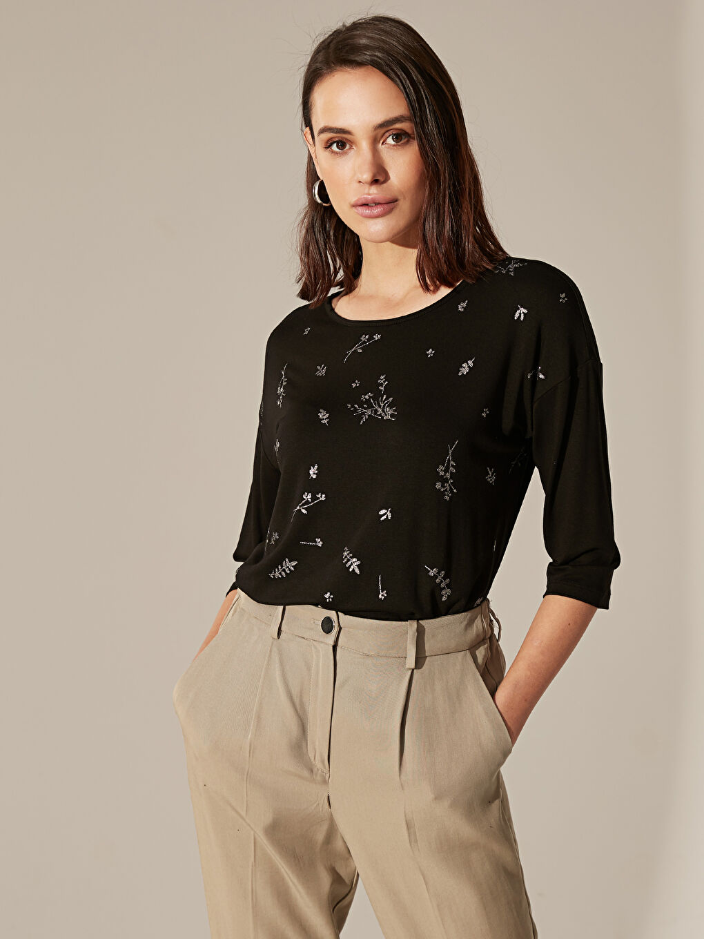 قمصان فيسكوز مطرزة