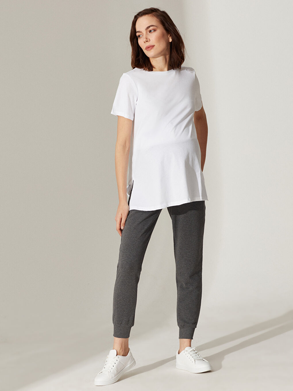 Beyaz Hamile Pamuklu Tişört-4