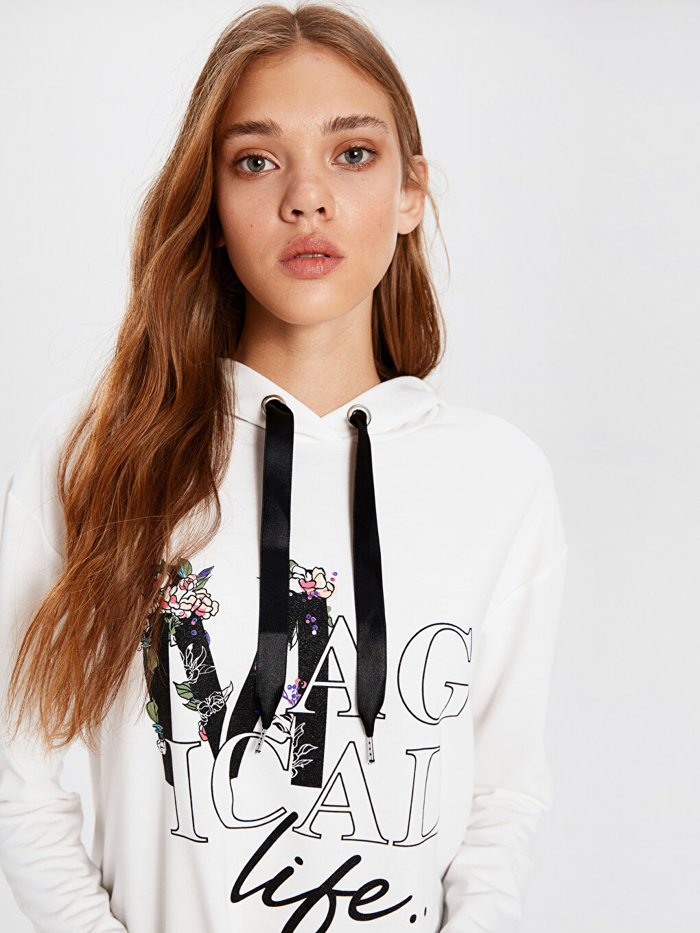 Ekru Baskılı Uzun Kollu Kadın Hoodie-1