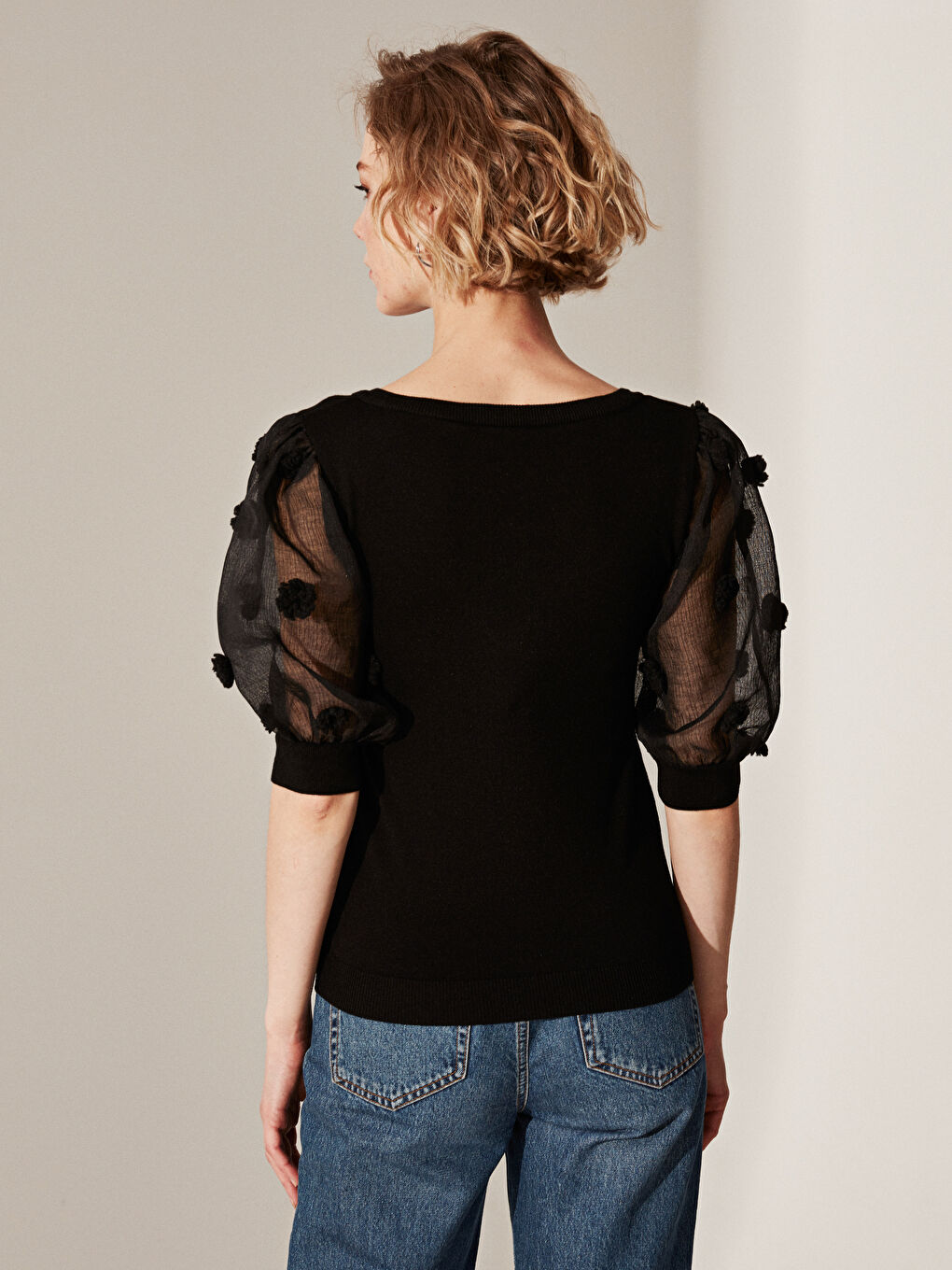 Siyah V Yaka Kısa Kollu Kadın Kazak-3