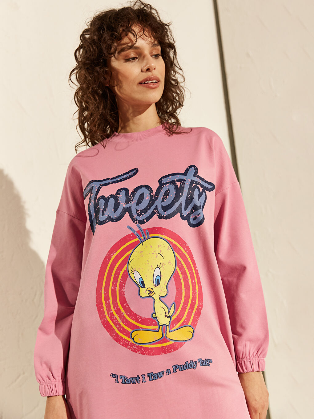 Pembe Bisiklet Yaka Tweety Baskılı Uzun Kollu Oversize Kadın Sweatshirt Tunik-2