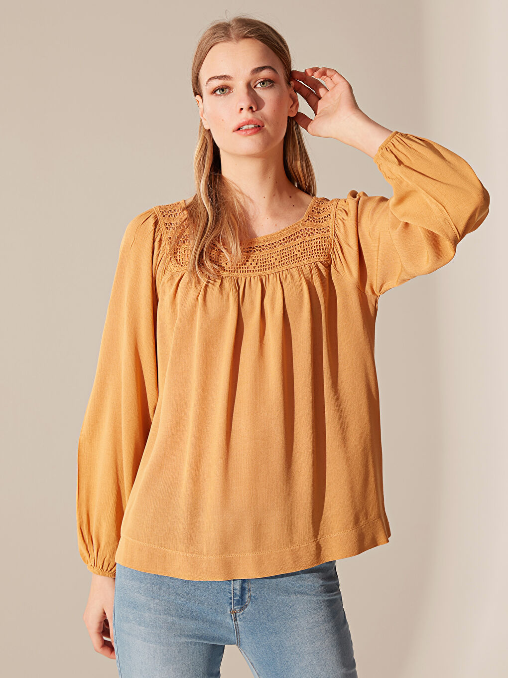 Sarı Uzun Kollu Kadın Bluz